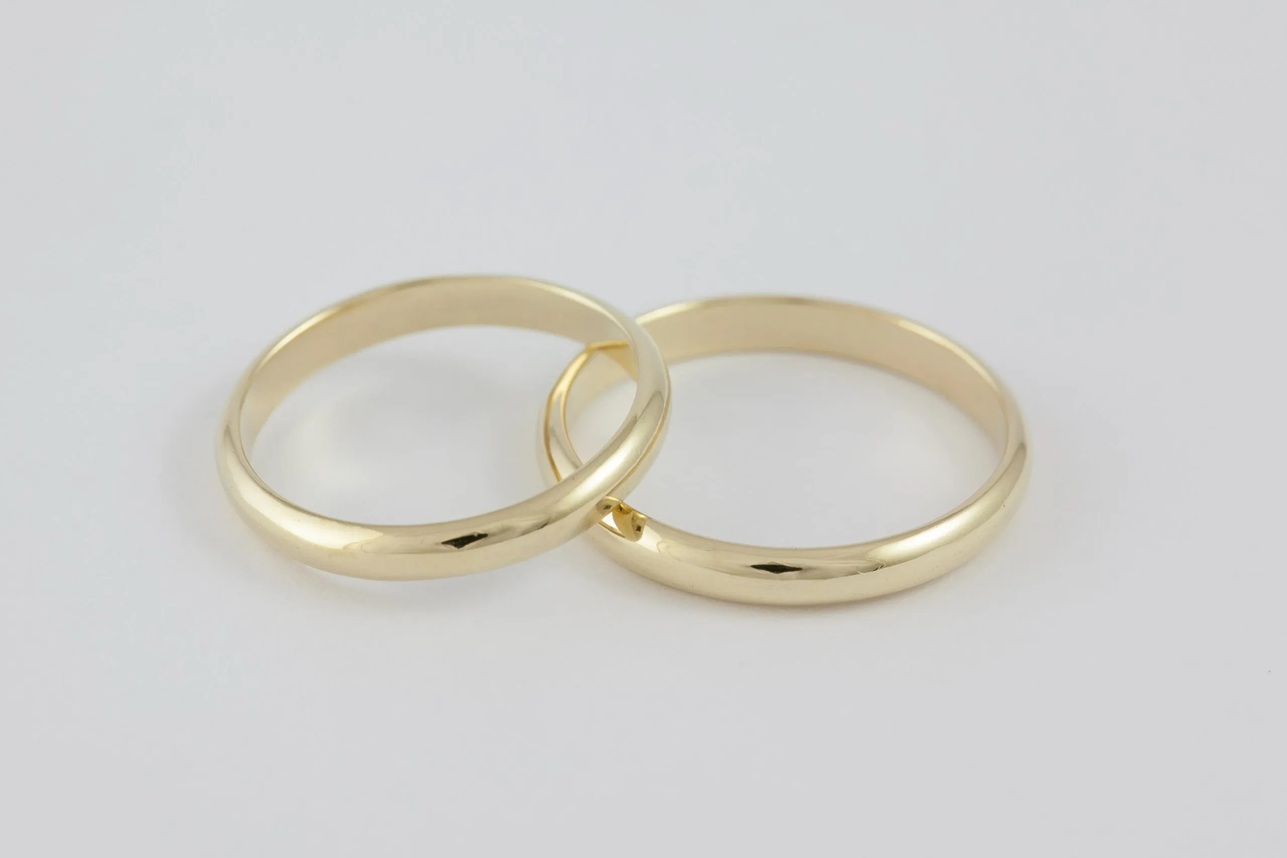 Fedi nuziali classiche sottili artigianali in oro 18kt, Monica Candido Gioielli Milano - 4