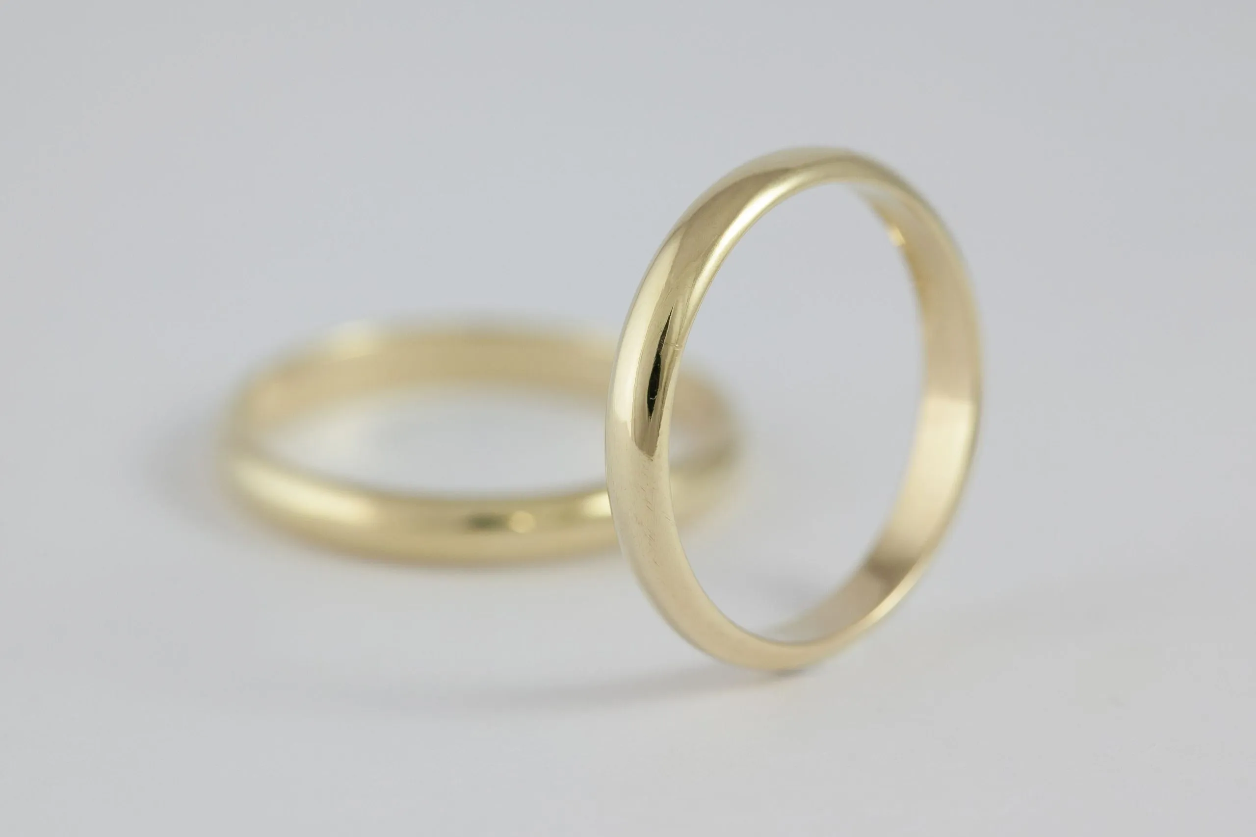 Fedi nuziali classiche sottili artigianali in oro 18kt, Monica Candido Gioielli Milano - 5