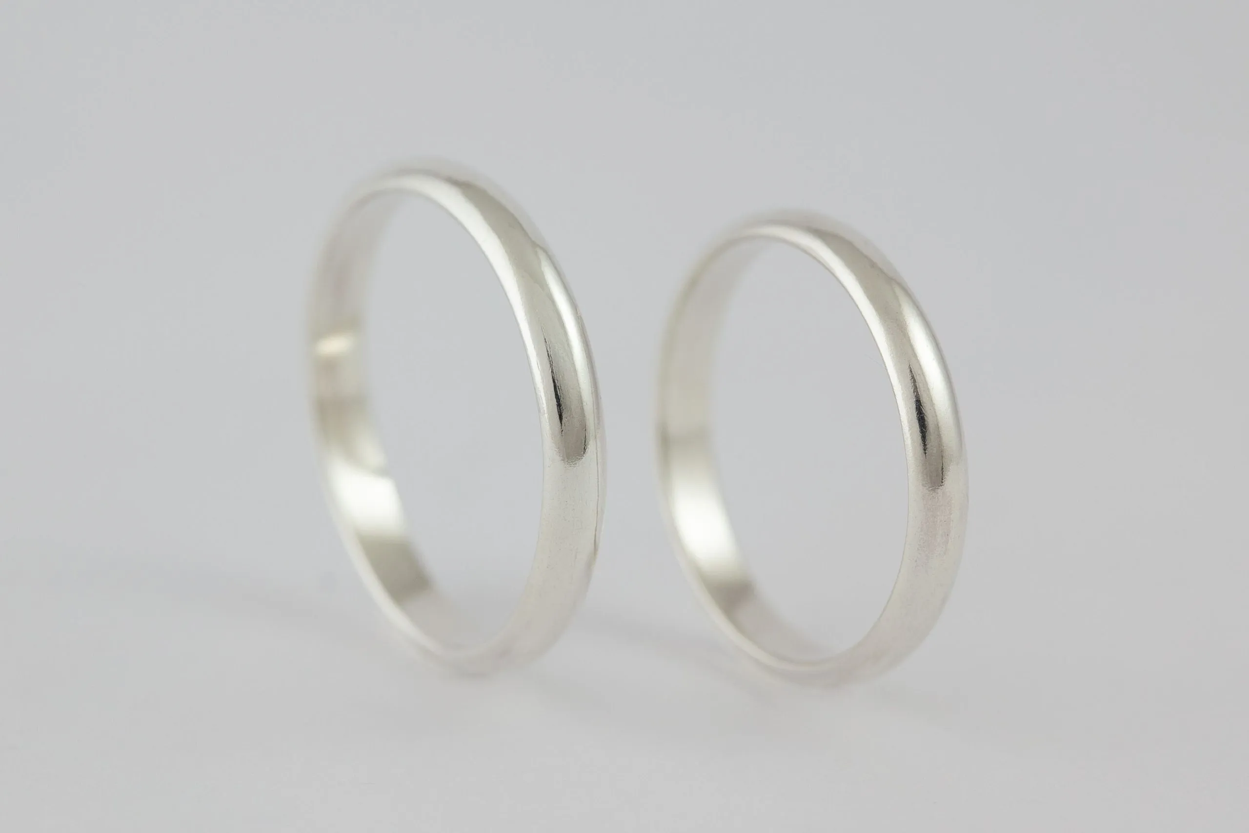 Fedi nuziali classiche sottili artigianali in oro 18kt, Monica Candido Gioielli Milano - 9