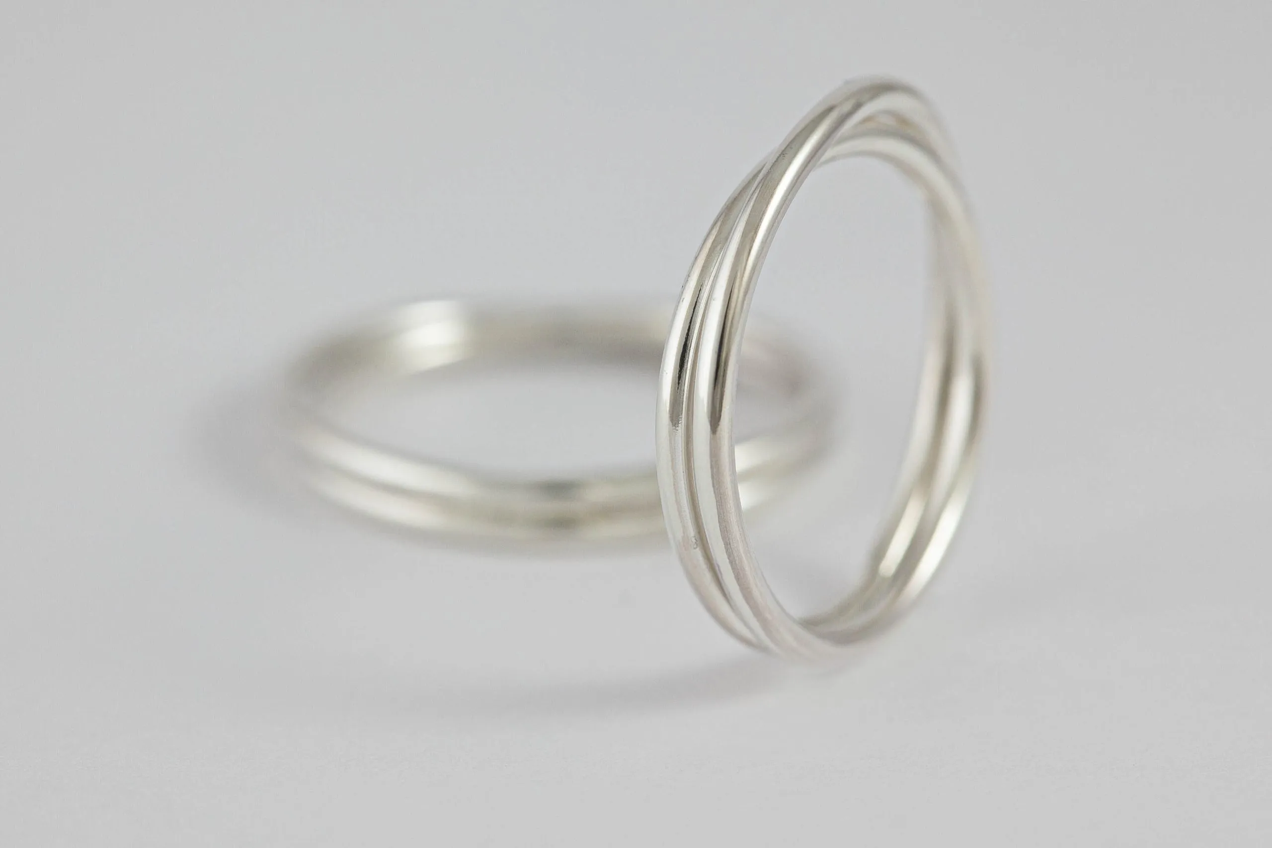 Fedi nuziali intreccio artigianali in oro 18kt con doppio filo intrecciato, Monica Candido Gioielli Milano - 10