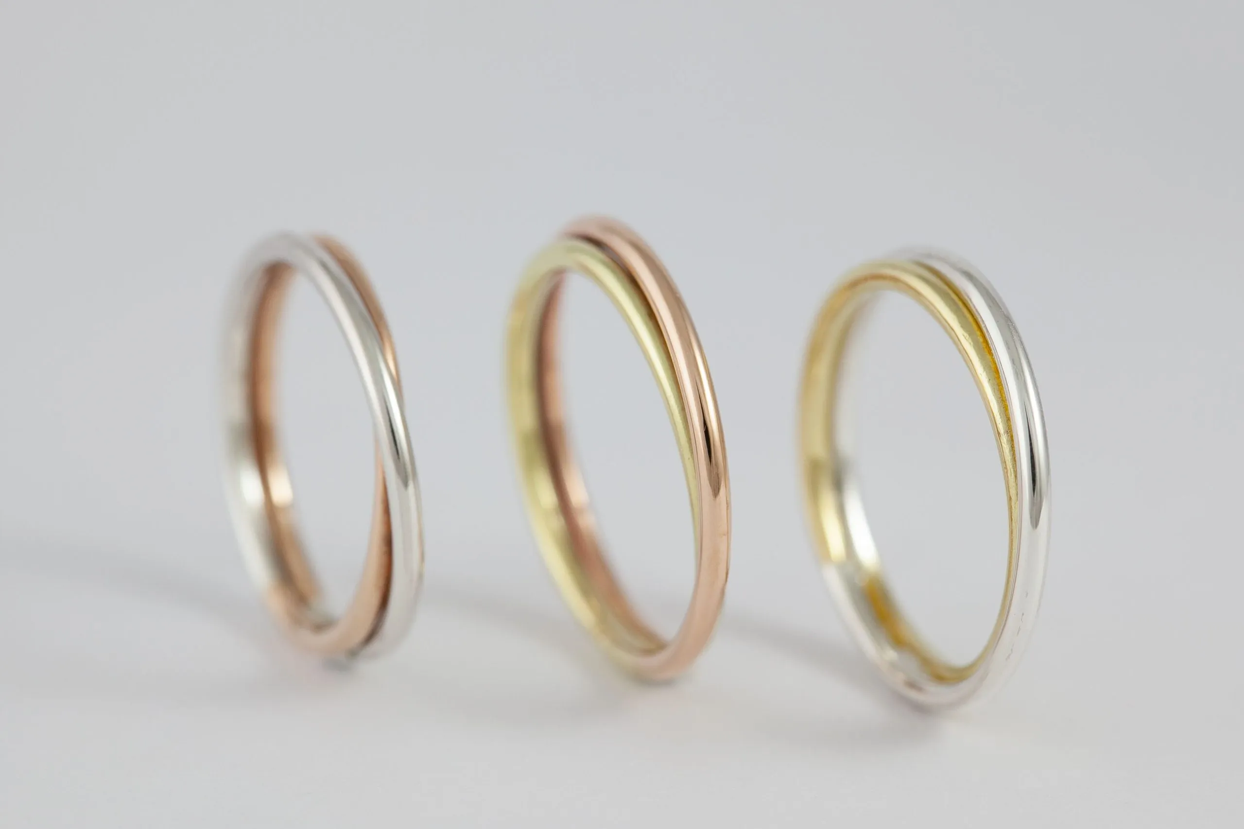 Fedi nuziali intreccio artigianali in oro 18kt con doppio filo intrecciato, Monica Candido Gioielli Milano - 2