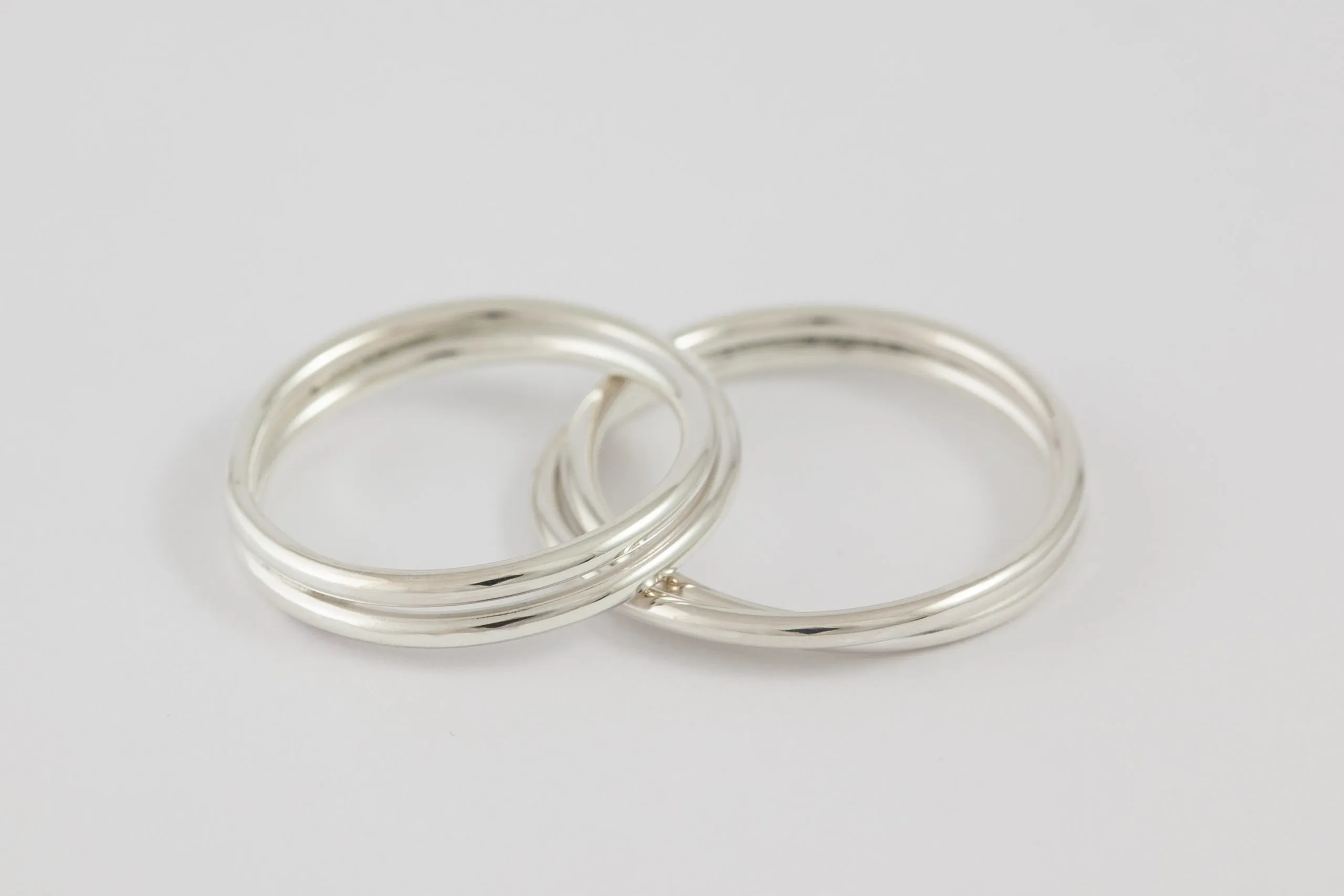 Fedi nuziali intreccio artigianali in oro 18kt con doppio filo intrecciato, Monica Candido Gioielli Milano - 9